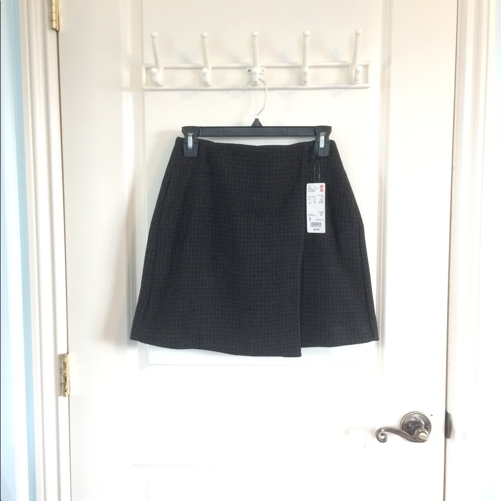 (NWT) Uniqlo | Wool Blend Wrap Mini Skirt - Picture 2 of 8